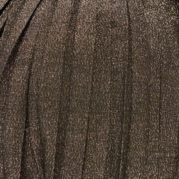 silver metallic pleated skirt - Picture 6 of 7